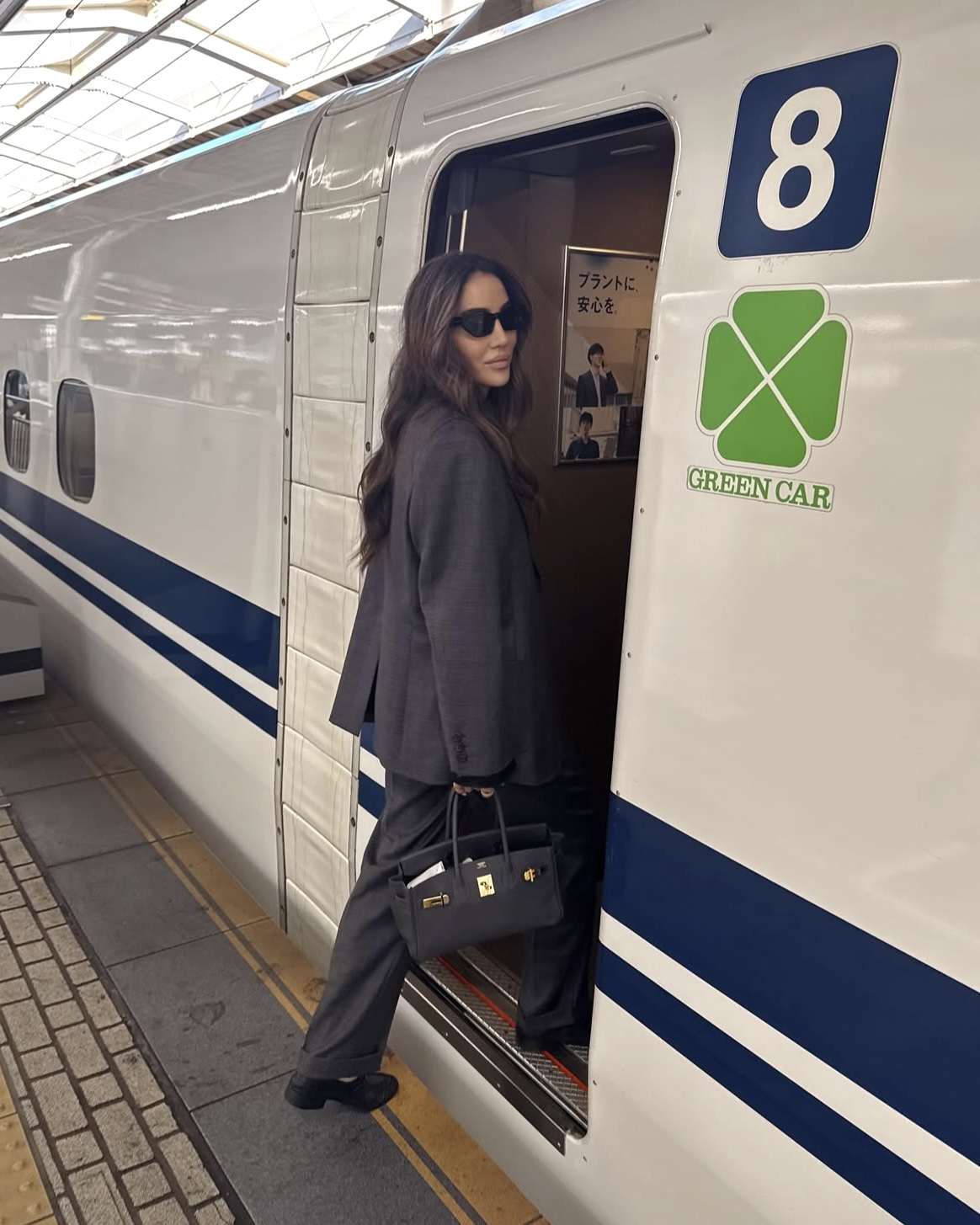 What-to-Wear-in-Tokyo-Outfit-Ideas What-to-Wear-in-Tokyo-Outfit-Ideas