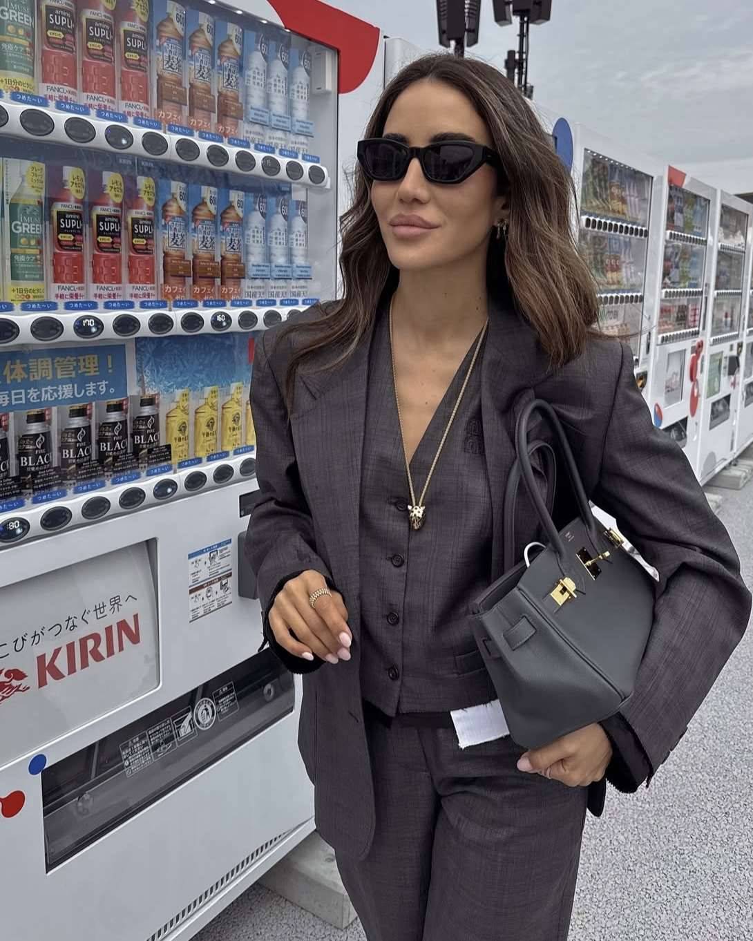 What-to-Wear-in-Tokyo-Outfit-Ideas What-to-Wear-in-Tokyo-Outfit-Ideas