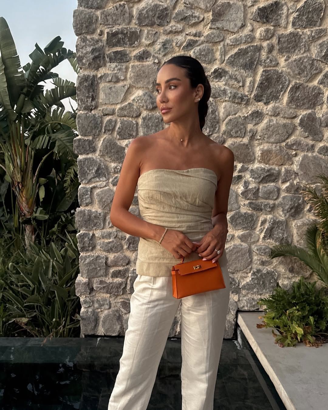 Summer-Tops-That-Go-With-Everything Summer-Tops-That-Go-With-Everything