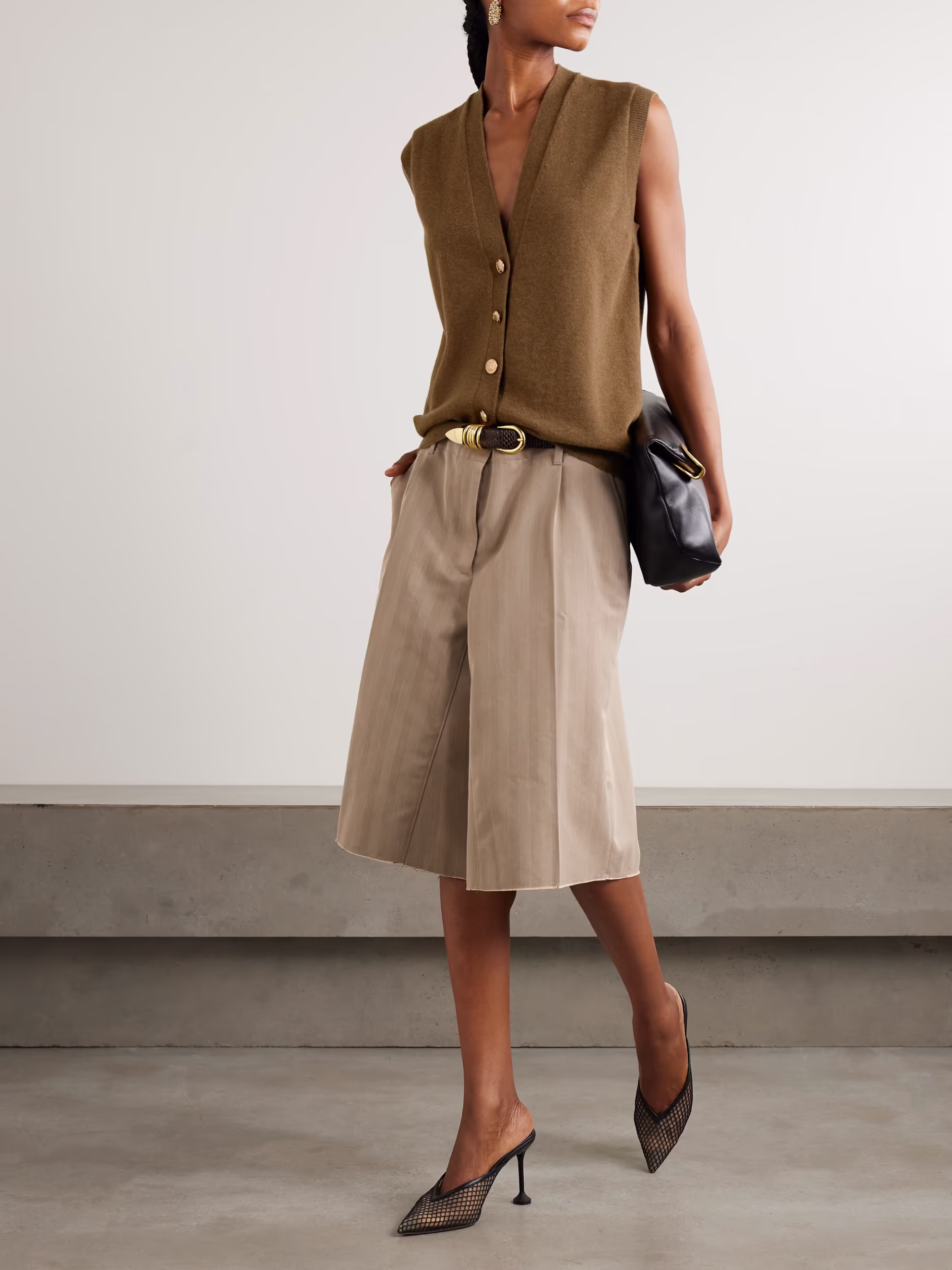 Transitional-Wardrobe-Staples