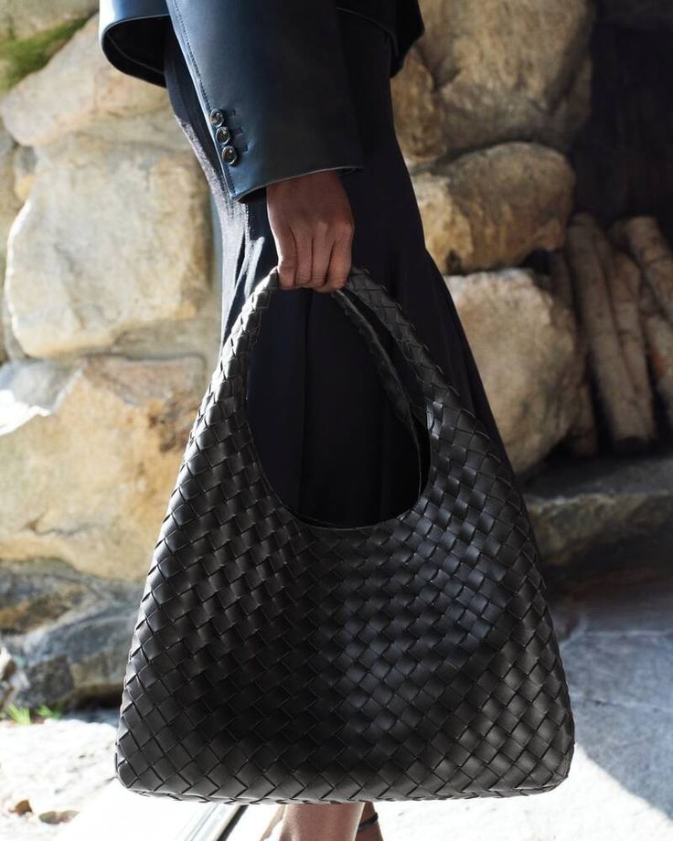Bottega-Veneta-Campana-Bag-Review Bottega-Veneta-Campana-Bag-Review
