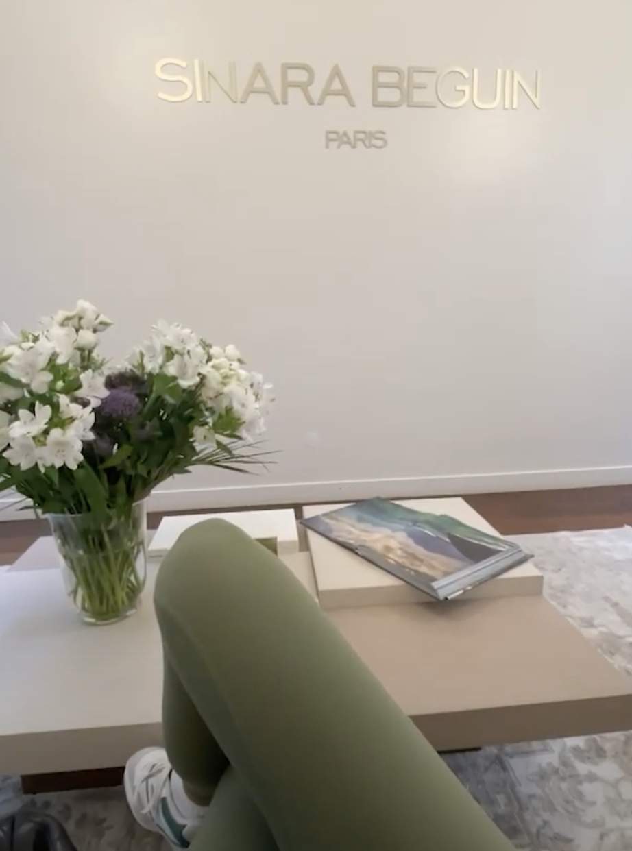 Paris-Beauty-Spots-Hair-Color Paris-Beauty-Spots-Hair-Color
