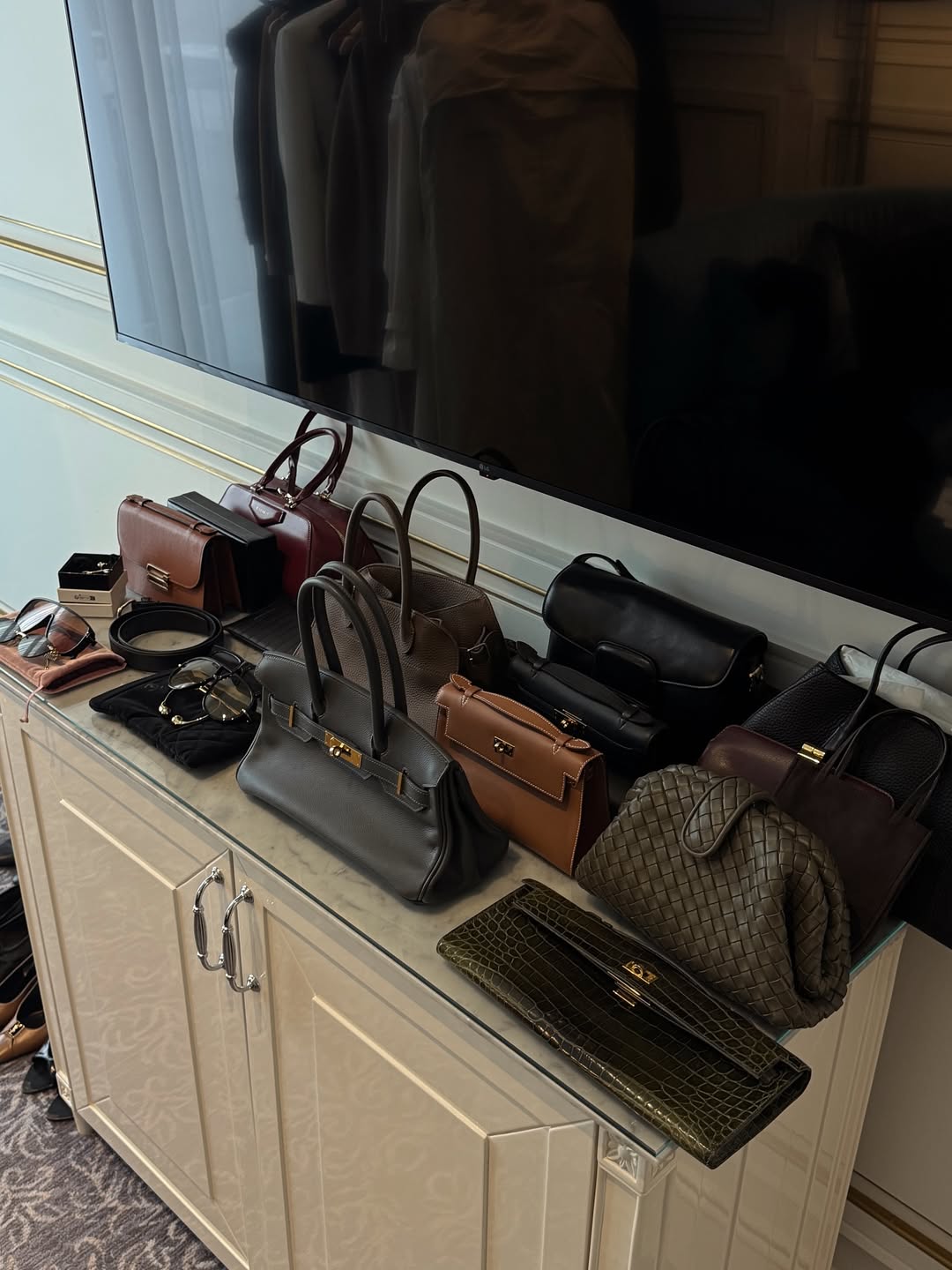 best-autumn-accessories-2025.jpg best-autumn-accessories-2025.jpg