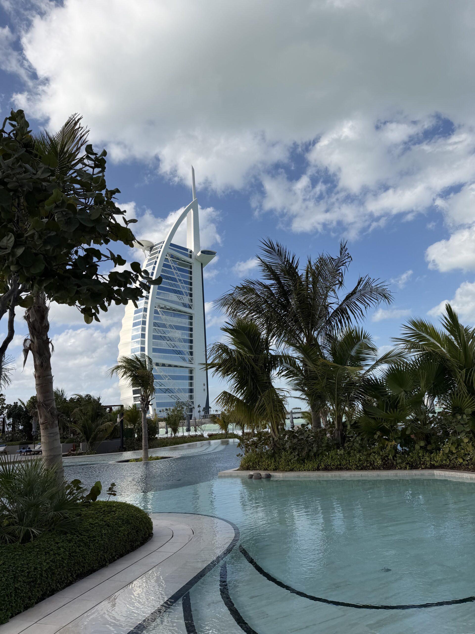 jumeirah-marsa-al-arab-dubai-hotel-review.jpg