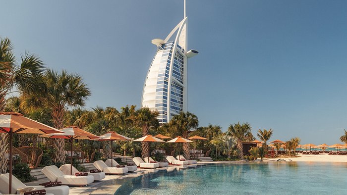 jumeirah-marsa-al-arab-dubai-hotel-review.jpg