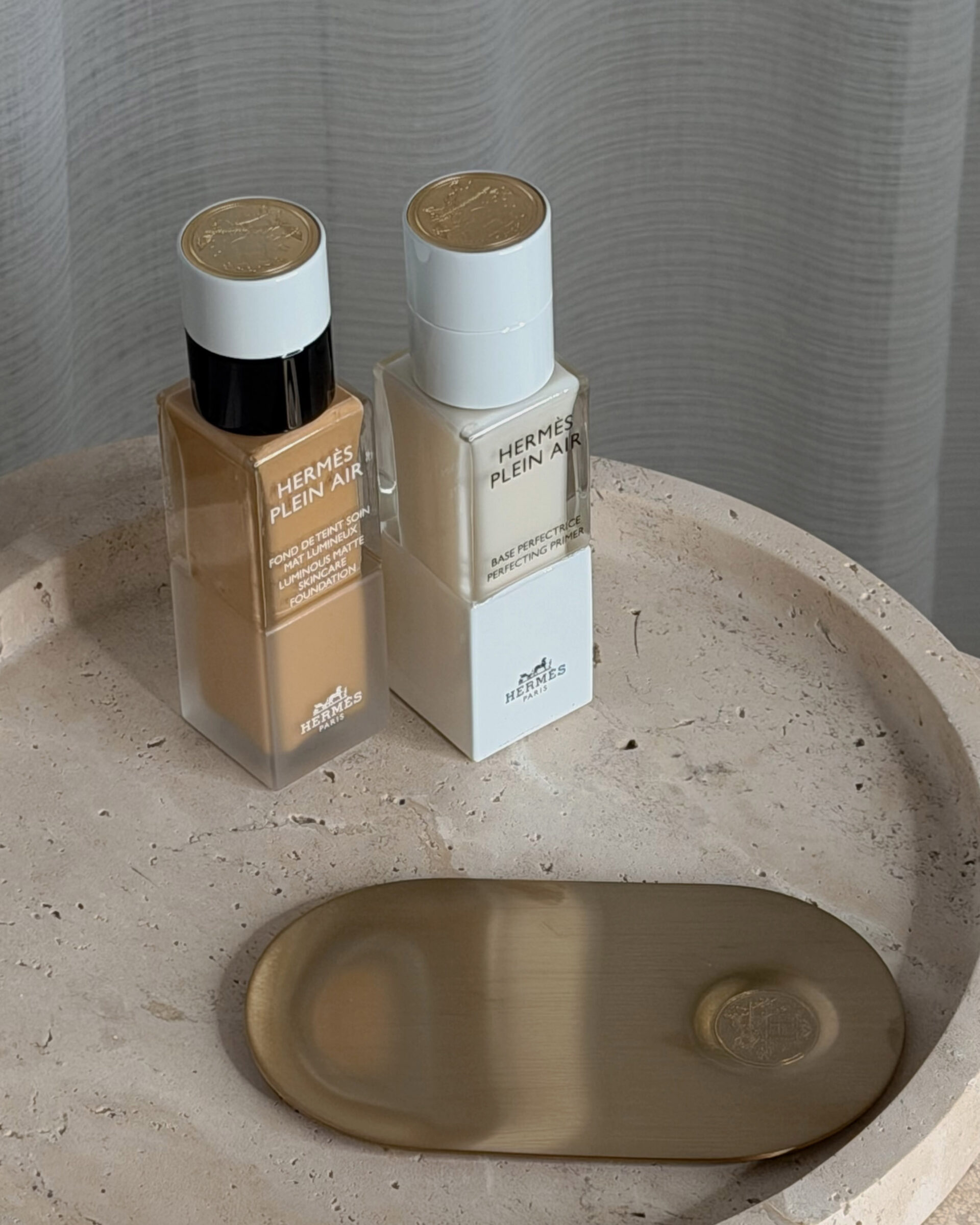 hermes-plein-air-foundation-texture-on-skin